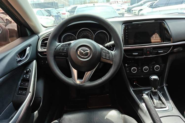 Used Mazda Atenza 2015 2.0L Blue Sky Luxury Edition Steering Wheel