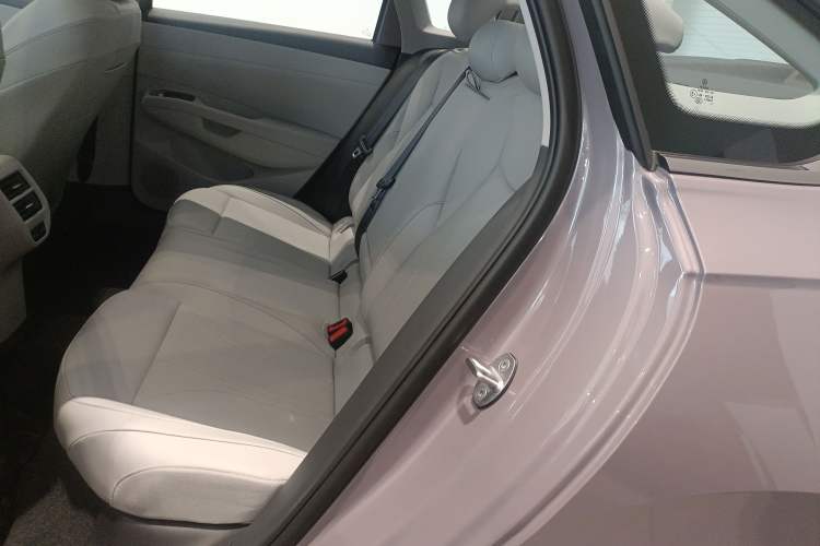 Used Volkswagen Lavida 2026 Pro 300TSI Zhi Yi Edition
