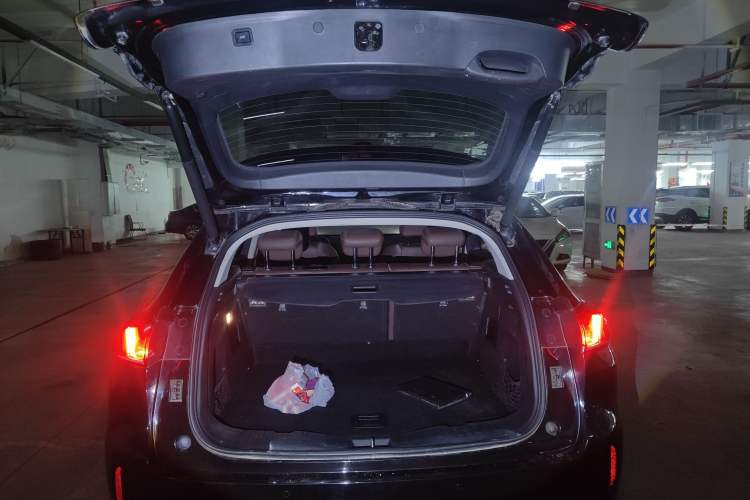 Used Wey VV5 2017 2.0T Ultra-Luxury Version