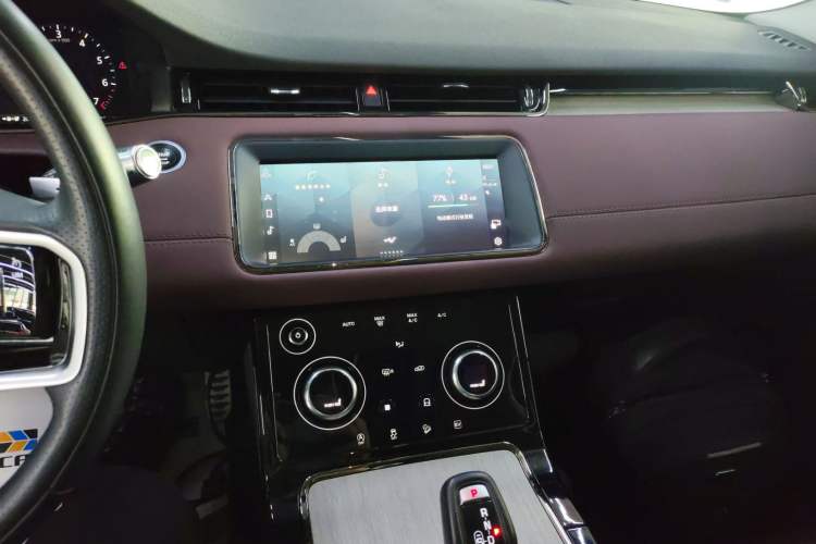 Used Land Rover Range Evoque New Energy 2023 Aurora L P300e Plug-in Hybrid Electric Version Audio And AC Panel