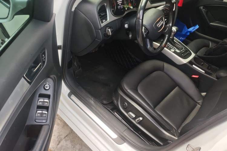 Used Audi A4L 2016 30 TFSI Collector's Edition Automatic Comfort Model
