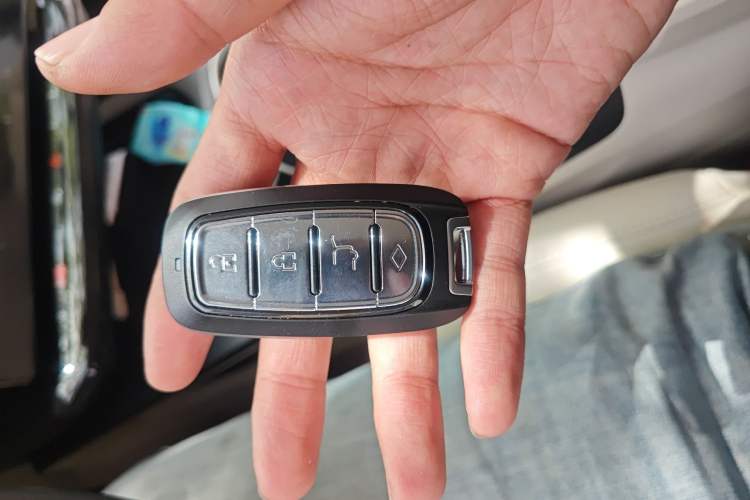 Used Cowin Kunlun 2024 Kunlun iHD 150km Mountain Peak Edition Vehicle Key