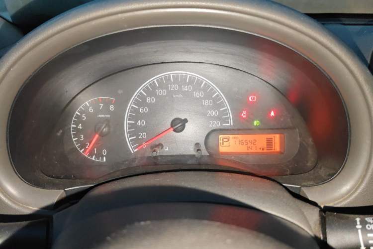 Used Nissan Sunny 2011 1.5XE CVT Comfort Edition Instrument Cluster