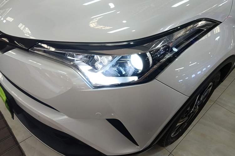 Used Toyota IZOA 2020 2.0L Yi Xiang CARE

