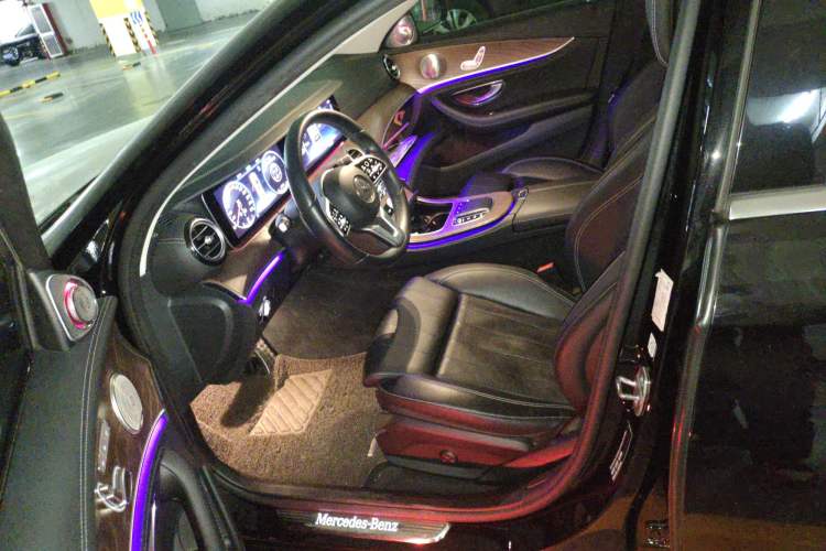 Used Mercedes-Benz E-Class 2019 E 260 L
