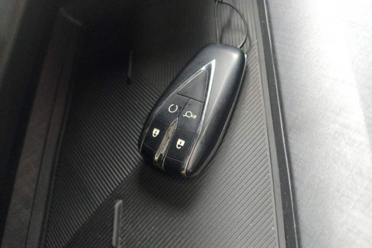 Used Changan UNI-V 2024 1.5T Prestige Sport Edition