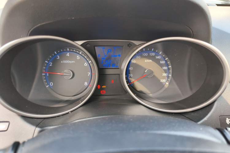 Used Hyundai ix35 2015 2.0L Automatic 2WD Comfort Edition China IV Standard