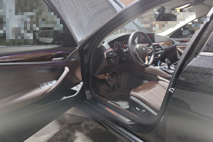 Used BMW 5 Series 2019 525Li Luxury Package Driver Seat