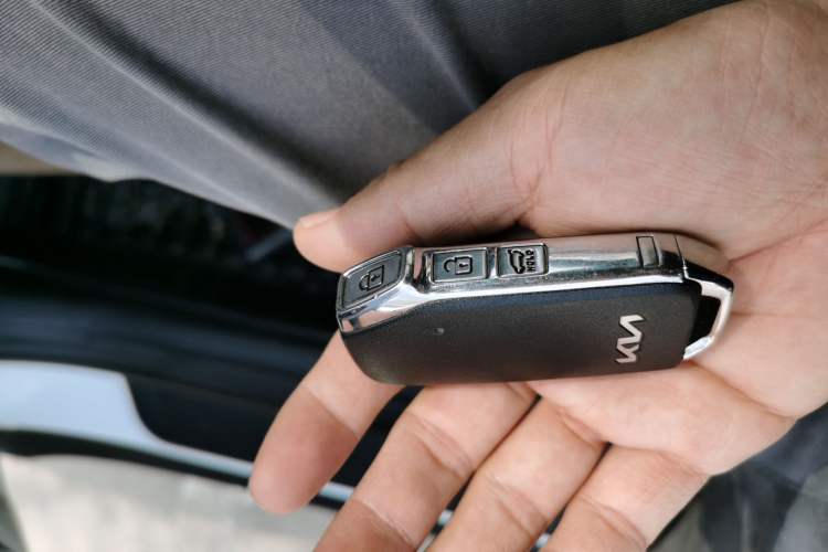 Used Kia Sportage R 2021 Ace 2.0L Splendid Edition Vehicle Key