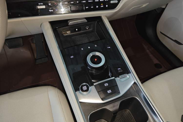 Used Kia Sportage (Chinese Domestic Model) 2023 1.5T Two-Wheel Drive Prestige Edition Gear Lever