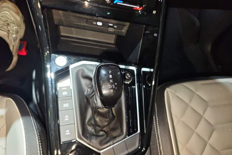 Used Volkswagen Tayron 2024 330TSI Two-Wheel Drive Luxury Plus Advanced Version
