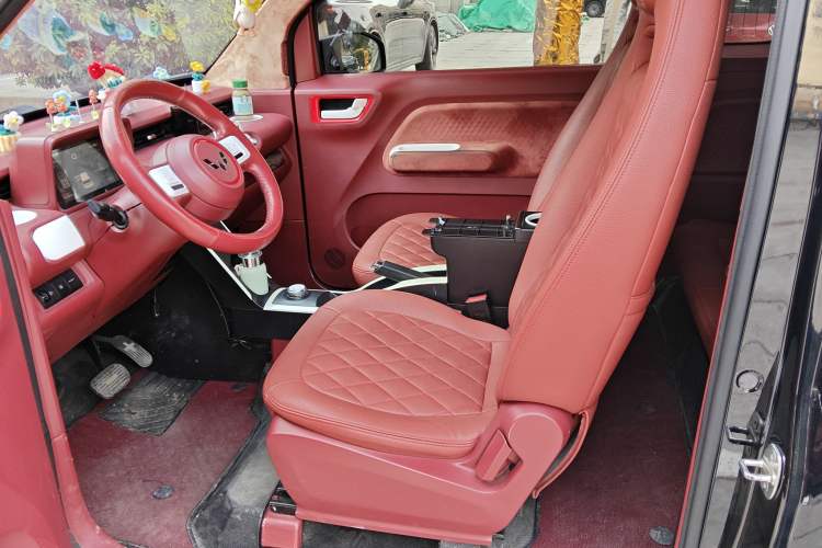 Used Wuling Hongguang MINIEV 2022 GAMEBOY 300km Enthusiast Model with Lithium Iron Phosphate