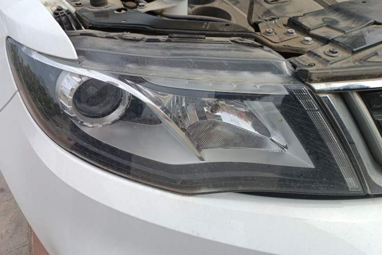 Used Geely Auto Emgrand X7 Sport 2021 1.8TD DCT Two-Wheel Drive Asian Games Comfort Edition Right Front Headlight