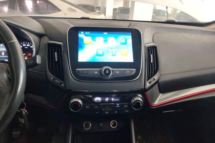 Used Changan CS55 2017 1.5T Manual Colorful Edition