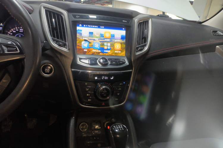 Used Changan CS75 2017 Shangkui Edition 1.5T Manual Fengxiang Model