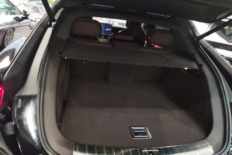 Used Denza Z9GT 2024 1100 4x4 Max First Edition Trunk