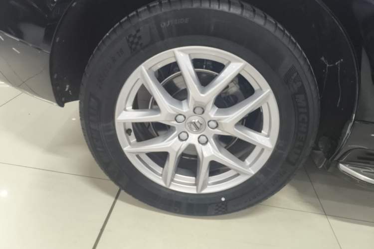 Used Volvo XC60 2019 T5 4x4 Smart Edition China VI Standard