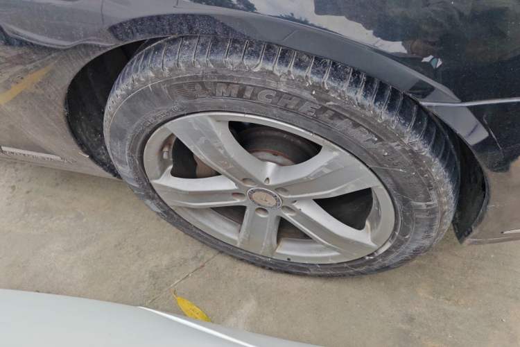 Used Mercedes-Benz S-Class 2010 S 400 L HYBRID Right Front Wheel Hub