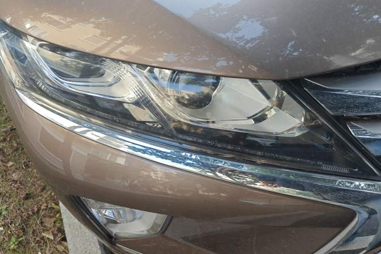 Used Mitsubishi Eclipse Cross 2019 1.5T CVT Two-Wheel Drive Dream Edition China VI Standard
