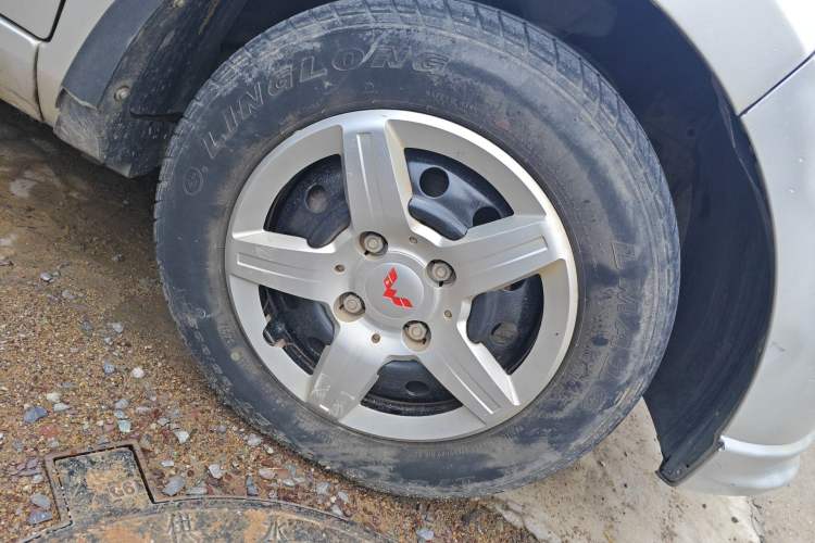 Used Wuling Hongguang 2015 1.5L S Basic Version China V Standard
