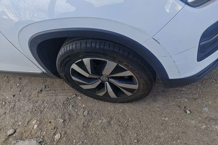 Used Volkswagen Tayron 2021 330TSI Two-Wheel Drive Luxury Smart Connectivity Version Right Front Wheel Hub
