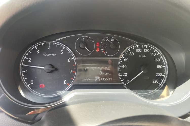 Used Nissan Tiida 2011 1.6L CVT Smart Version
