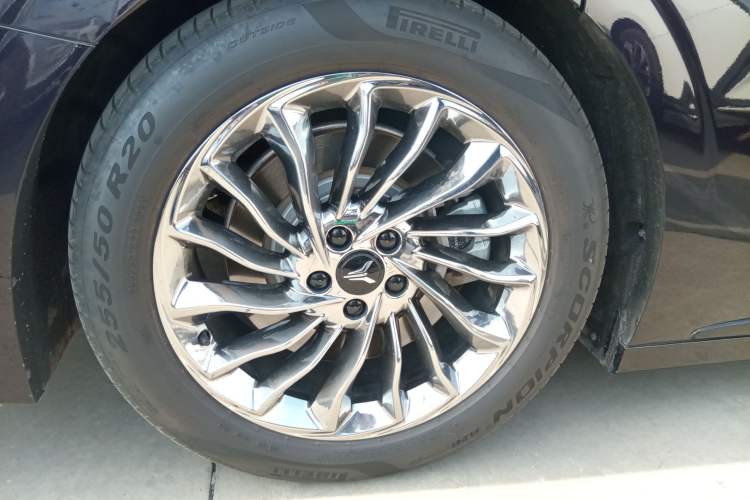 Used VOYAH Dream 2024 PHEV Ultra-Long Range Flagship Edition
