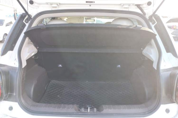 Used JAC Yiwei 3 2023 405km Lite