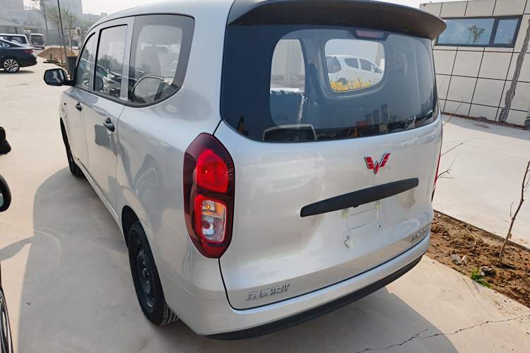 Used Wuling Hongguang New Energy 2024 All-Electric Model 300KM Standard Version
