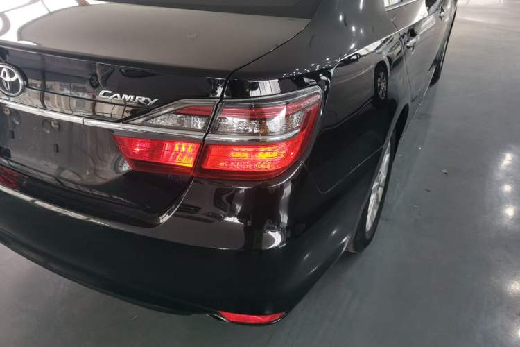 Used Toyota Camry 2015 2.0G Premier Edition
