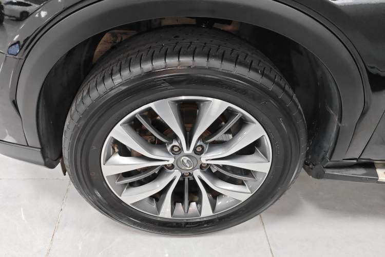 Used GAC Trumpchi GS8 2017 320T Two-Wheel Drive Luxury Smart Connectivity Version (7 Seats)
