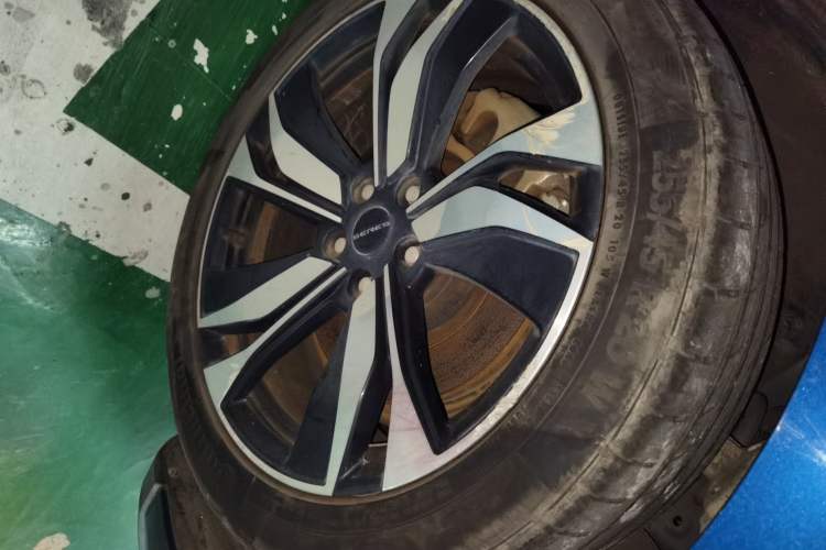 Used SERES SF5 2021 Four-Wheel Drive Freedom Expedition Edition
