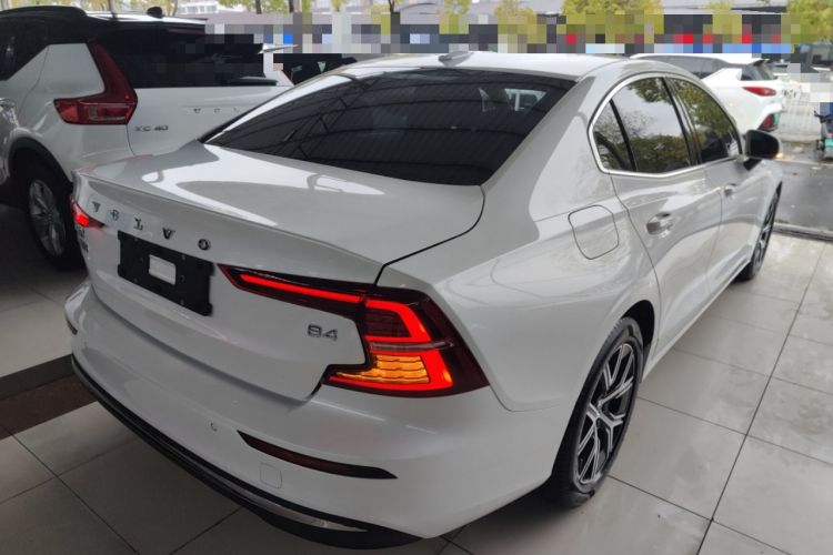 Used Volvo S60 2024 B4 Zhiyi Luxury Edition