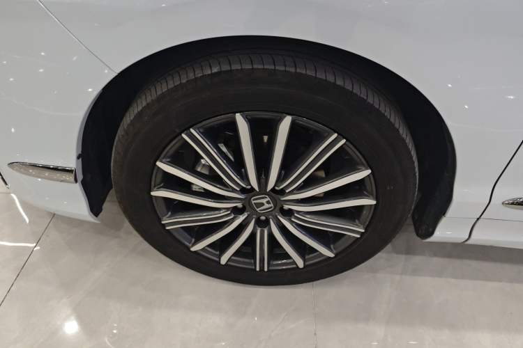 Used Honda Elysion 2024 2.0L eHEV Luxury Edition