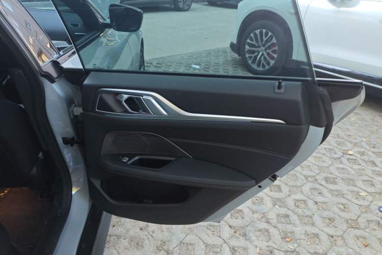 Used BMW i4 2022 eDrive40
