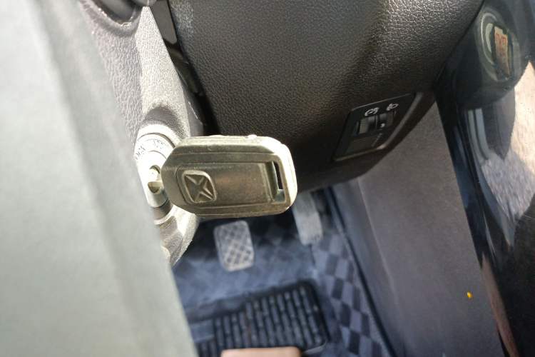 Used JMC Yusheng S330 2016 1.5L GTDi Manual Two-Wheel Drive Value Edition