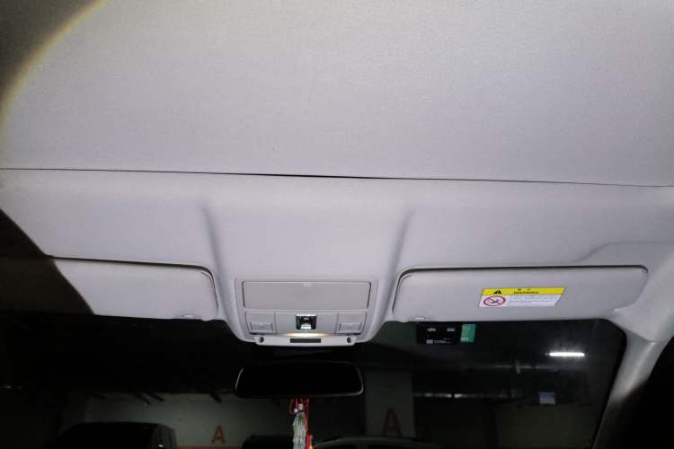 Used Land Rover Range Rover Evoque 2018 240 PS SE Smart Brilliance Edition
