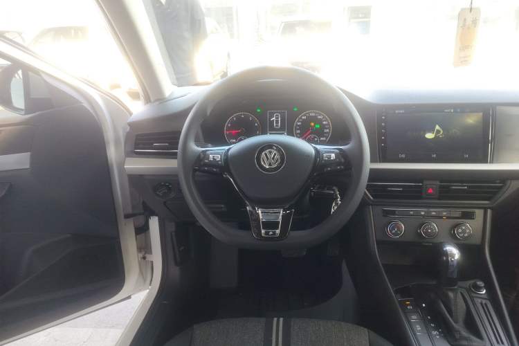 Used Volkswagen Lavida 2019 1.5L Automatic Fashion Edition China VI Steering Wheel