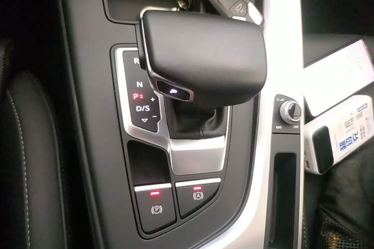 Used Audi A4L 2020 40 TFSI Fashion Dynamic Model