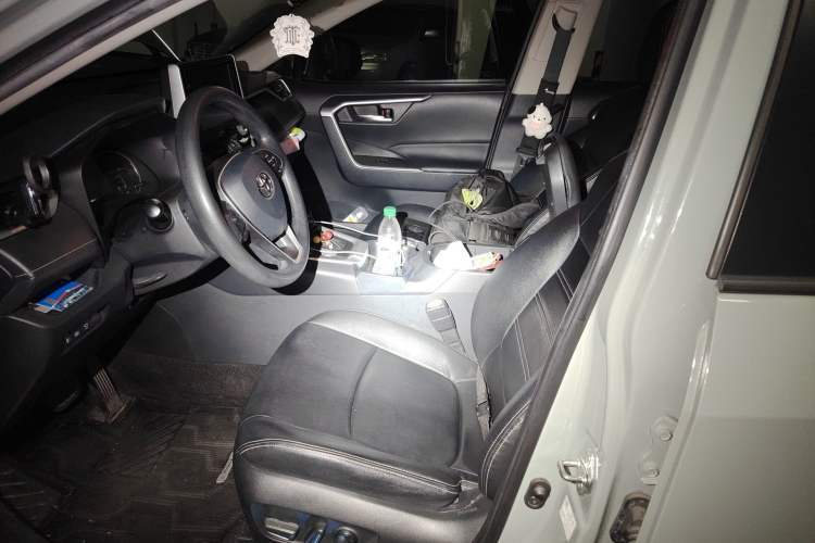 Used Toyota RAV4 2020 2.0L CVT Two-Wheel Drive Fashion Edition Left Front Seat