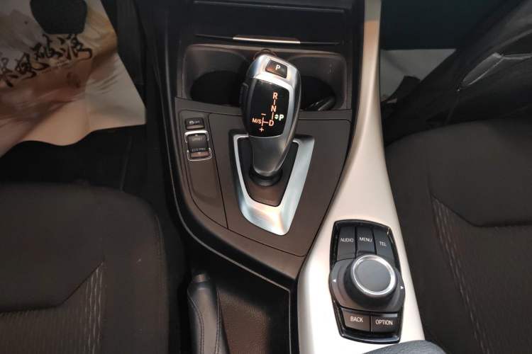 Used BMW 1 Series 2013 Revised 116i Leading Edition Gear Lever