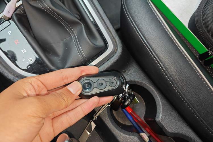 Used Hyundai ix25 2015 1.6L Automatic Two-Wheel Drive Smart GLS Trim Vehicle Key