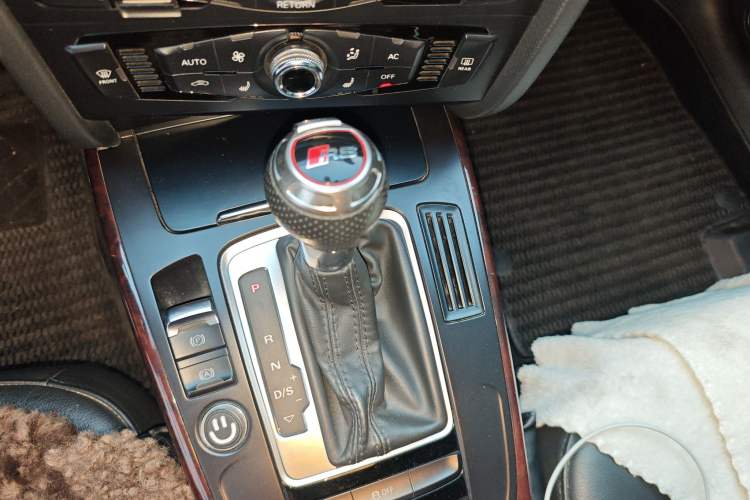 Used Audi A4L 2013 35 TFSI Automatic Standard Model
