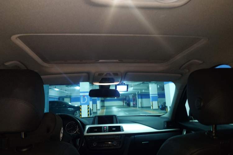 Used BMW 3 Series 2014 320Li Fashion Model
