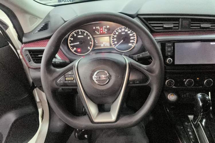 Used Nissan Lannia 2016 1.6L CVT Smart Cool Edition Steering Wheel