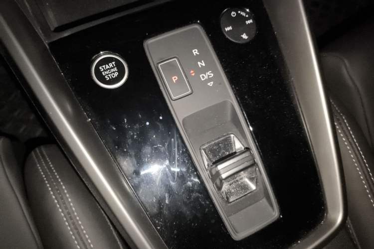Used Audi A3 2022 Sportback 35 TFSI Fashionable Sports Model Gear Lever