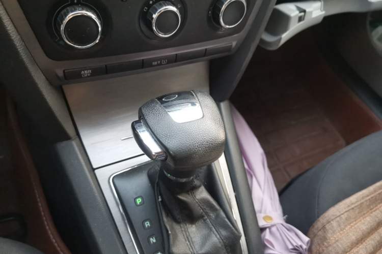 Used Skoda Octavia 2013 1.6L Automatic Yijie Edition