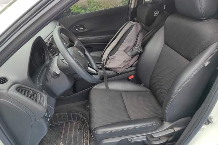 Used Honda Vezel 2020 1.5L CVT Pioneer Edition Left Front Seat