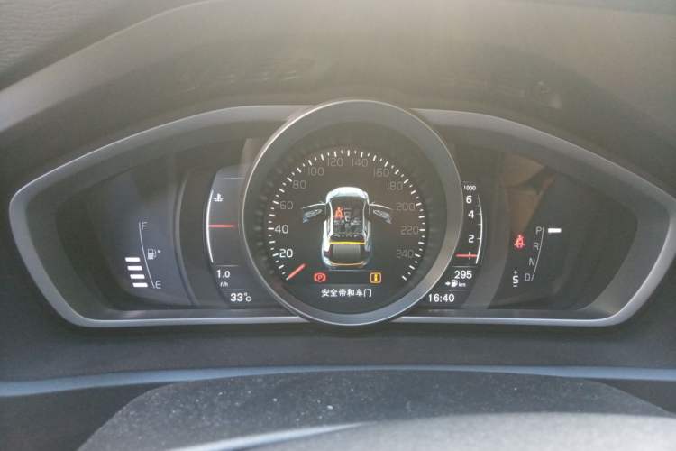 Used Volvo V40 2017 T3 Zhiya Edition