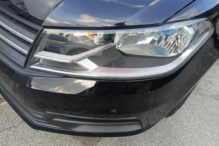 Used Volkswagen Santana 2021 1.5L Automatic Fashion Edition Left Front Headlight